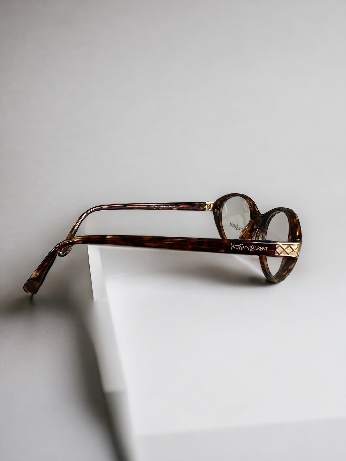 YVES SAINT LAURENT 5064